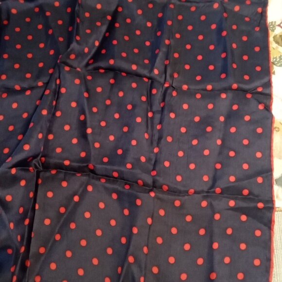 Vintage Silk Scarfs Japan - Givenchy red National Western Denver print - Picture 5 of 7